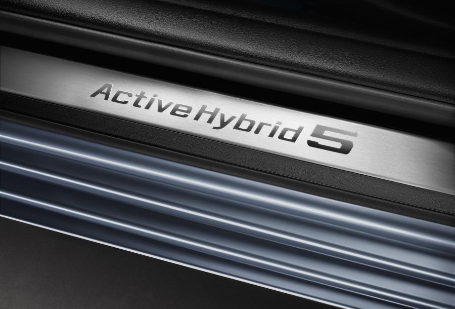  BMW ActiveHybrid 5 2012 года  (фото 3 из 157)